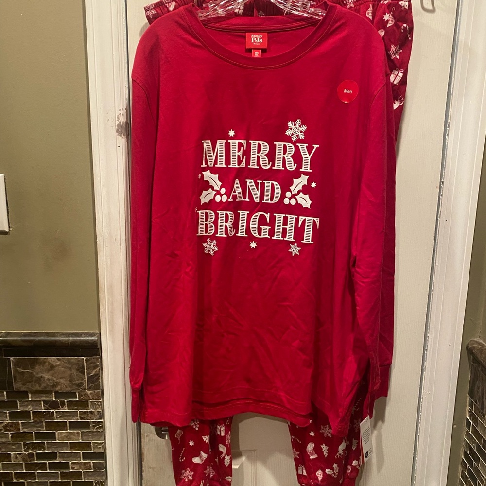 Family PJ's Men's Mix It Merry & Bright Pajamas Set Red Size XXL - NWT